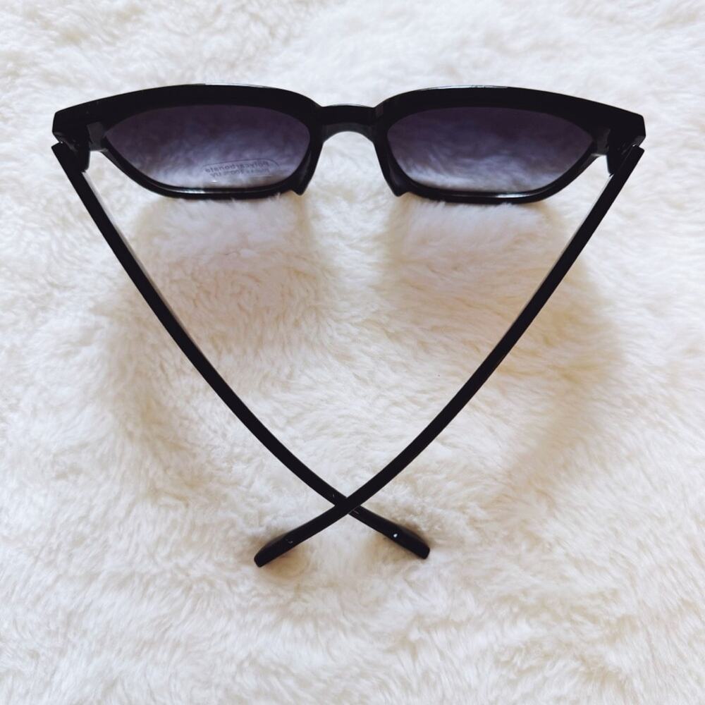 Oliver Black Oversized Chic Sunglasses - Picture 10 of 11